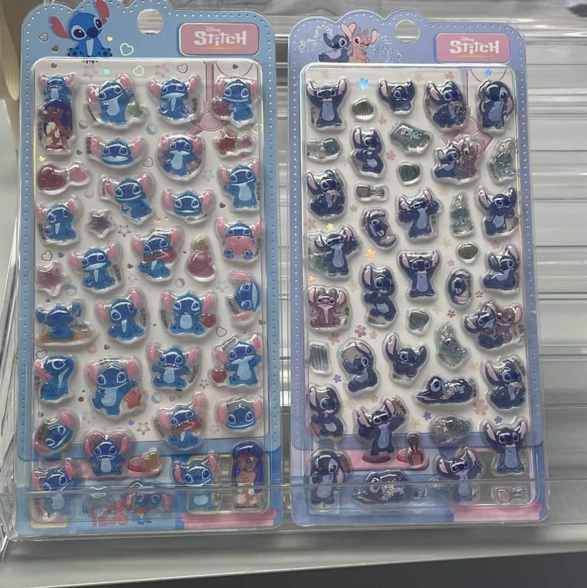 画像1: スティッチ　濃い青色　表紙(画像の右) (1)